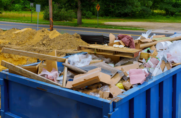 Best Yard Waste Removal  in Kaukauna, WI